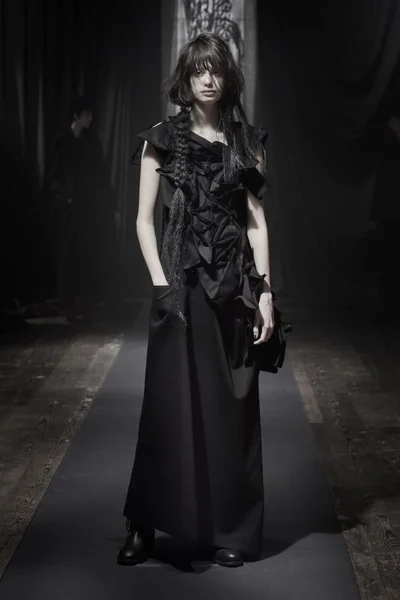 Look 14